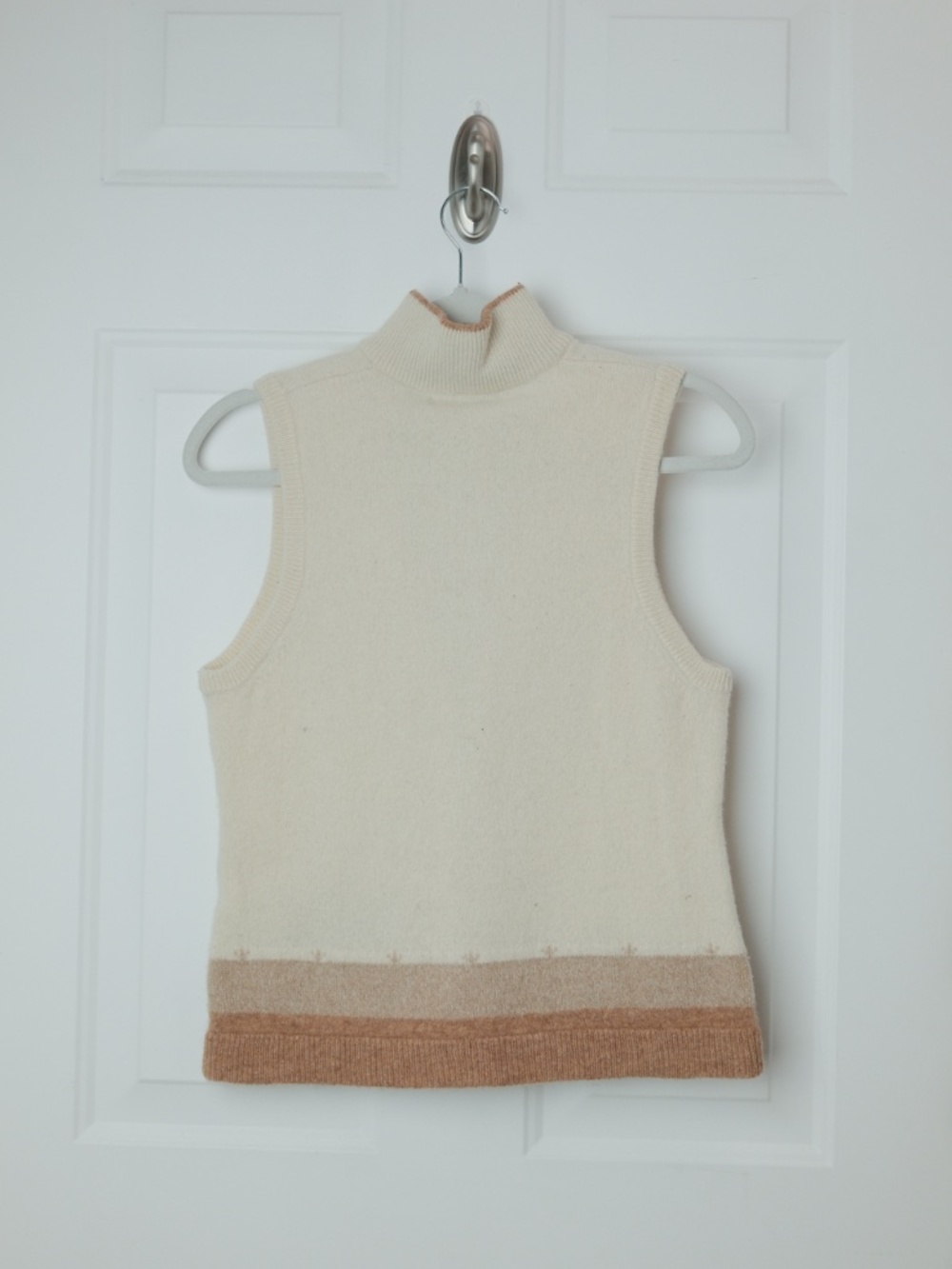 Woolrich Women’s Full Zip Holiday Beige Lambs Wool Cardigan Sweater Vest Medium - Picture 4 of 4